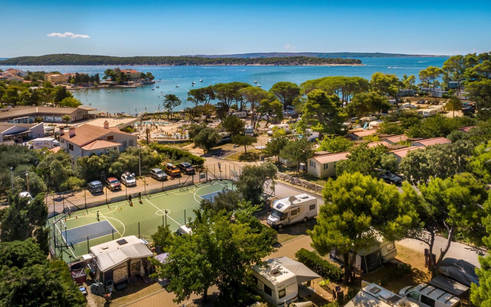 Valamar Camping Padova Banjol Екстериор снимка